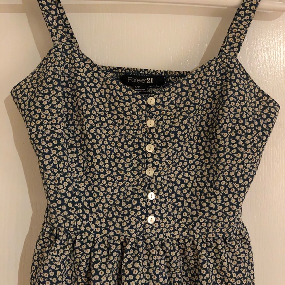 Forever 21 Floral Tank - Picture 3 of 6